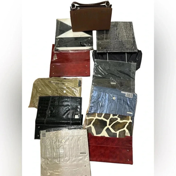 Miche interchangeable purse- base bag plus 10 shells- 5 never used - Picture 1 of 16